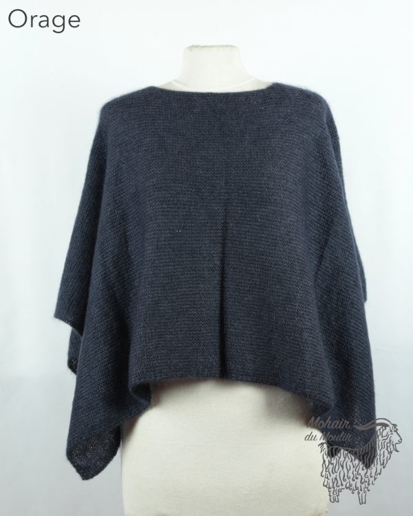 Poncho Claudia