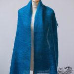 Étole mohair tissée main avec fil d’or